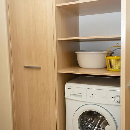 Διαμέρισμα Maxi Studio ~ With Balcony, Parking And Pool *
